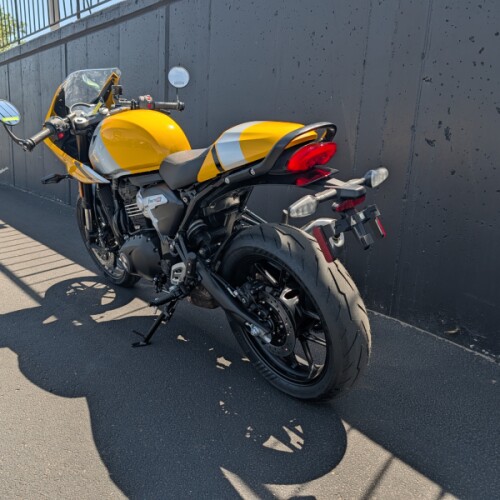  2026 Thruxton 400 thumb 2