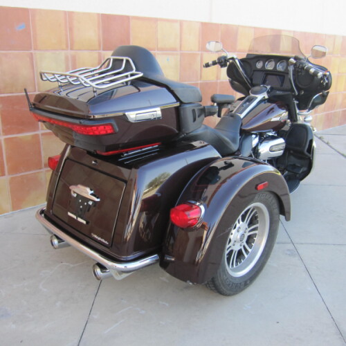 2022 Harley-Davidson® Tri Glide® Ultra MDNT CRMSON/BLK W/PS thumb 1