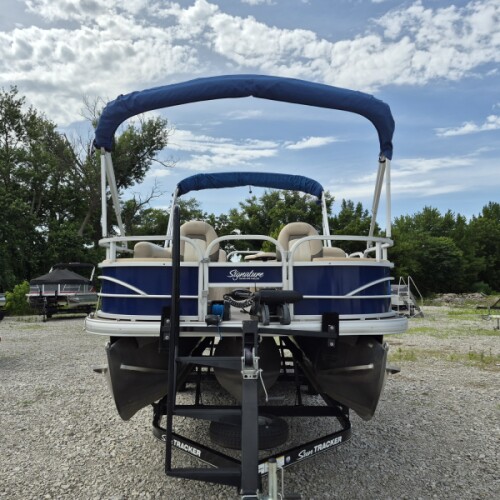 2016 Suntracker 24 Fishing Barge Tritoon~200Hp with 152 hours & Tandem Trailer  thumb 1