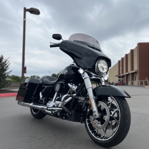 2022 Harley-Davidson® FLHXS Street Glide® Special Vivid Black 667849 thumb 3