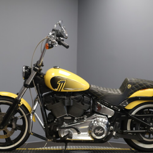 2023 Harley-Davidson® Street Bob® 114 Industrial Yellow thumb 0
