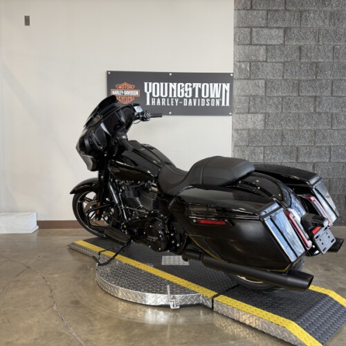 2026 Harley-Davidson® Street Glide® FLHX thumb 0
