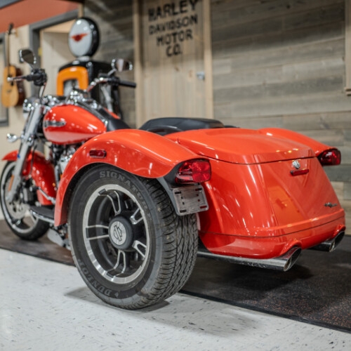 2020 Freewheeler® (FLRT) thumb 3