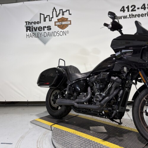 2022 Harley-Davidson® Low Rider® ST Vivid Black thumb 1