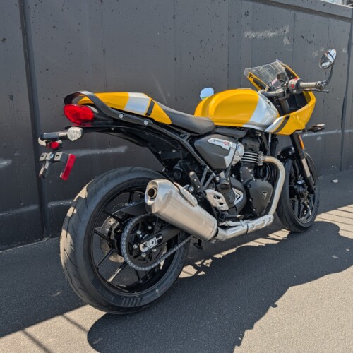  2026 Thruxton 400 thumb 0