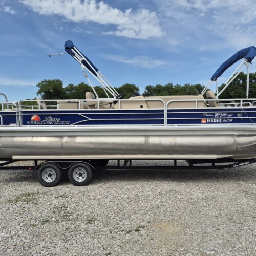 2016 Suntracker 24 Fishing Barge Tritoon~200Hp with 152 hours & Tandem Trailer  thumb 3