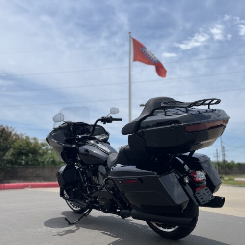 2026 Harley-Davidson® FLTRXL Road Glide Limited Olive Steel Metallic thumb 0