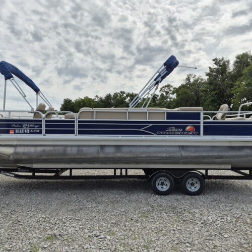 2016 Suntracker 24 Fishing Barge Tritoon~200Hp with 152 hours & Tandem Trailer  thumb 0