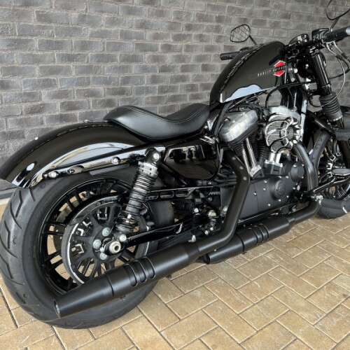2021 Harley-Davidson® Forty-Eight® Vivid Black thumb 2