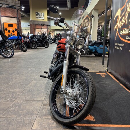 2011 Harley-Davidson® Wide Glide® VIV BLACK FLAME thumb 2
