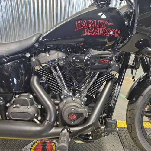 2026 Harley-Davidson® Low Rider® ST Vivid Black Black Trim thumb 3