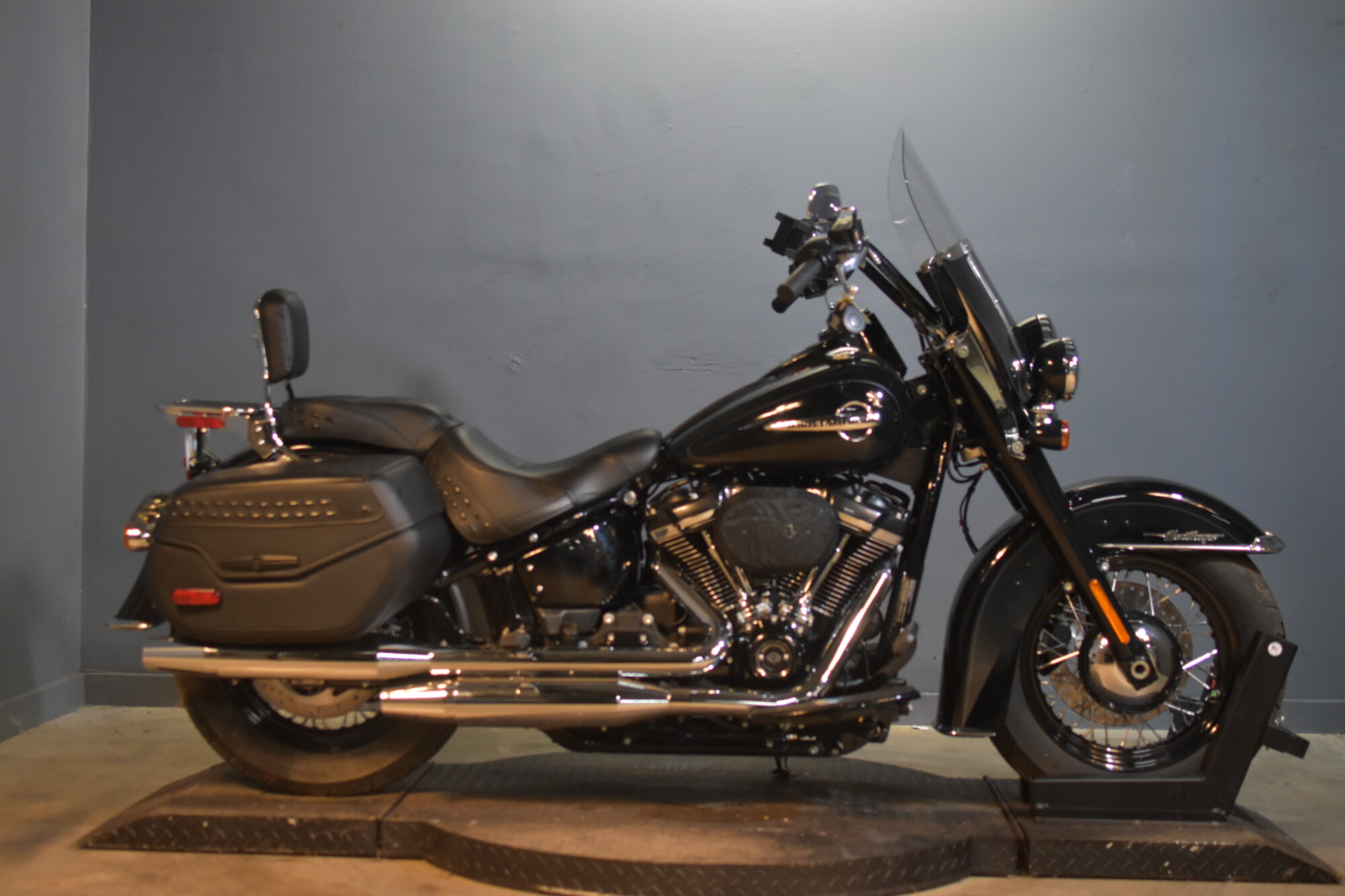 2018 Harley-Davidson® Low Rider® FXLR | MotorCity Harley-Davidson®