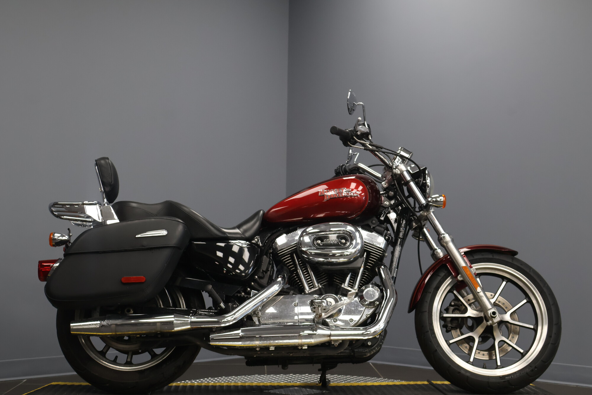 2017 Harley-Davidson® SuperLow® 1200T XL1200T