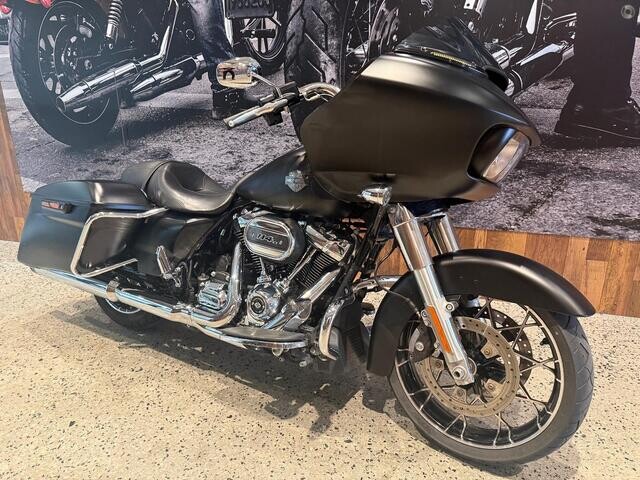 Harley-Davidson® Road Glide® Special 2022 FLTRXS