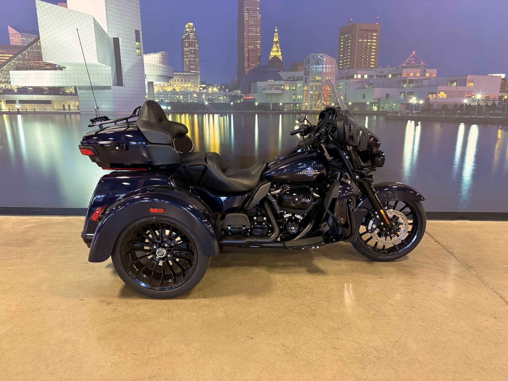 FLHTCUTG 2025 Tri Glide® Ultra