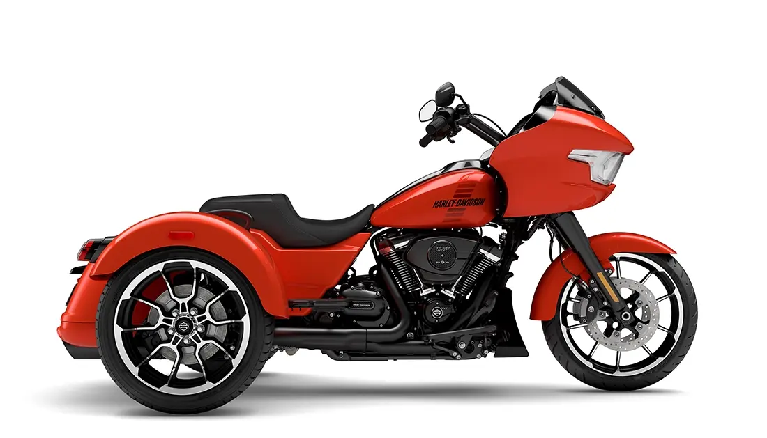 2026 Harley-Davidson® Road Glide 3 Blood Orange