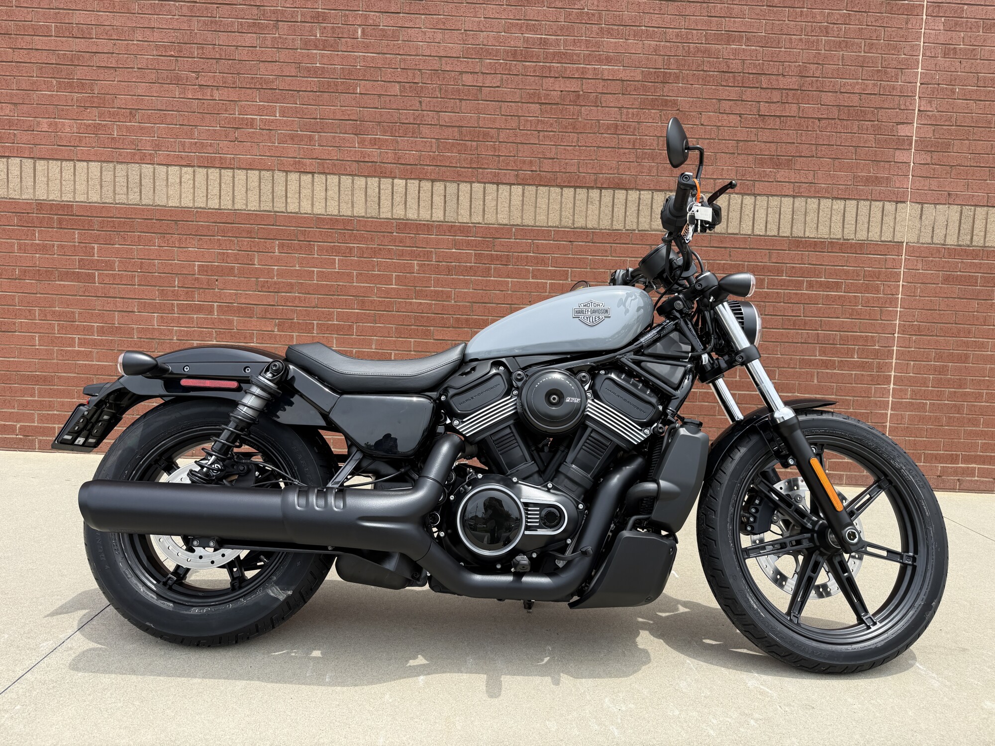 2026 Harley-Davidson® Nightster® Dark Billiard Gray