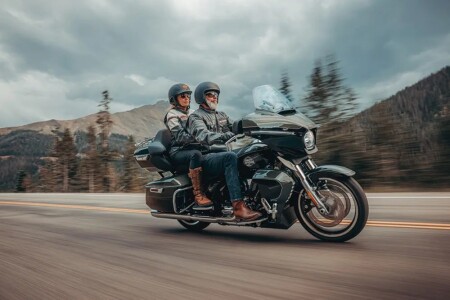 Your Guide to Buying a Grand American Touring Motorcycle