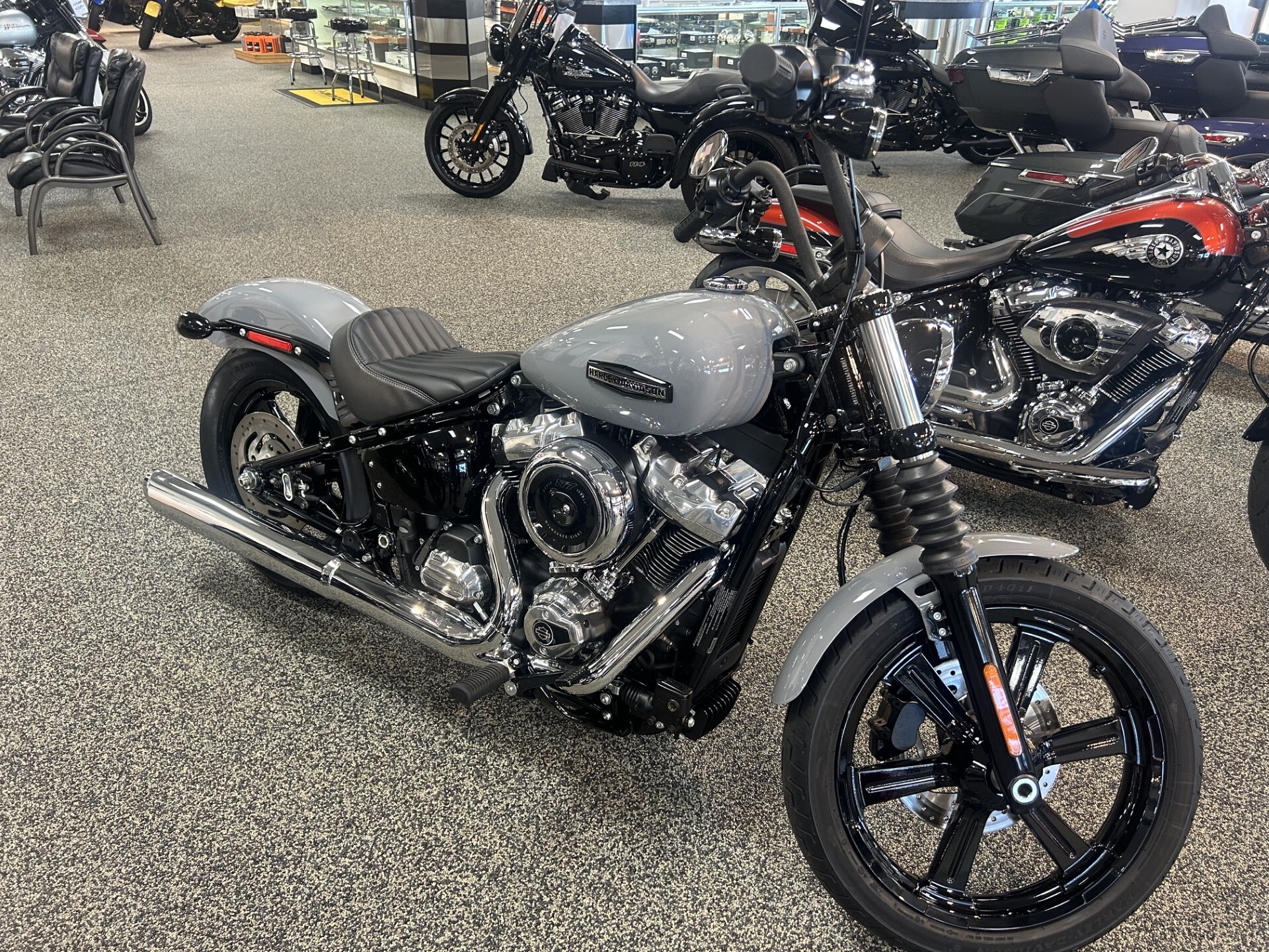 2026 Harley-Davidson® FXBB Street Bob™ Solo