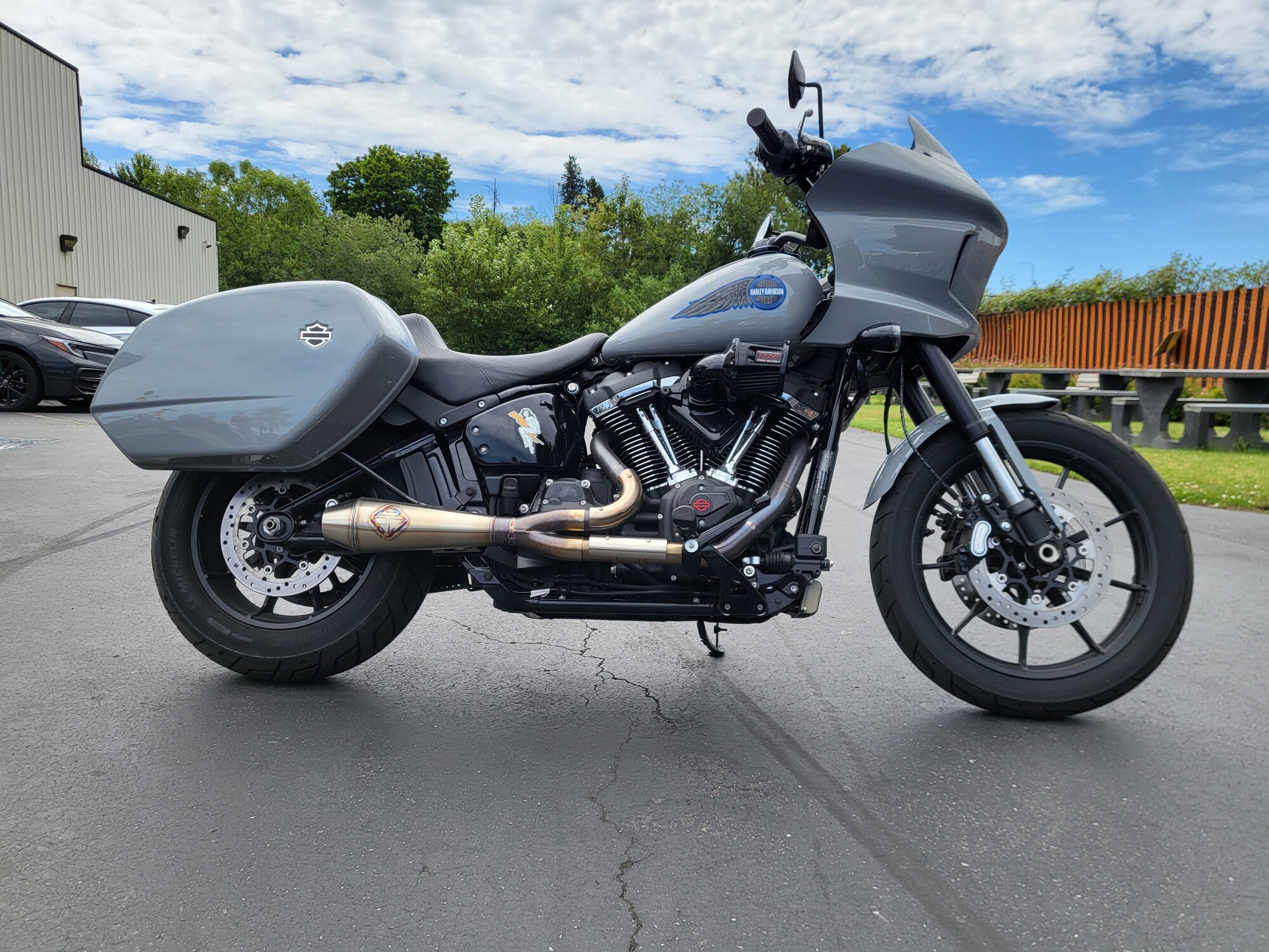 2025 Harley-Davidson® Low Rider® ST Billiard Gray - Black Finish