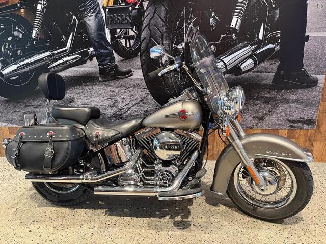 Harley-Davidson® Heritage Softail® Classic 2015 FLSTC 