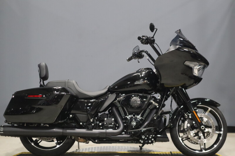 2024 Harley-Davidson<sup>®</sup> Road Glide® FLTRX