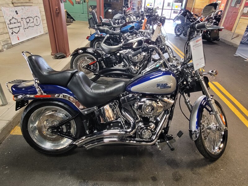 2007 Harley-Davidson® Softail® Custom Deep Cobalt Pearl & Pewter Pearl