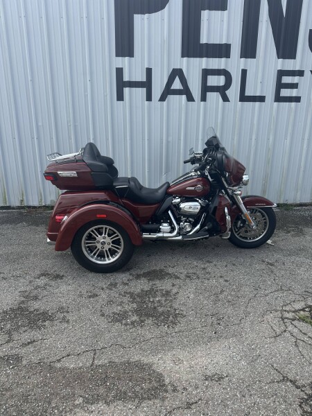 2024 Harley-Davidson® Tri Glide® Ultra Red Rock / Vivid Black