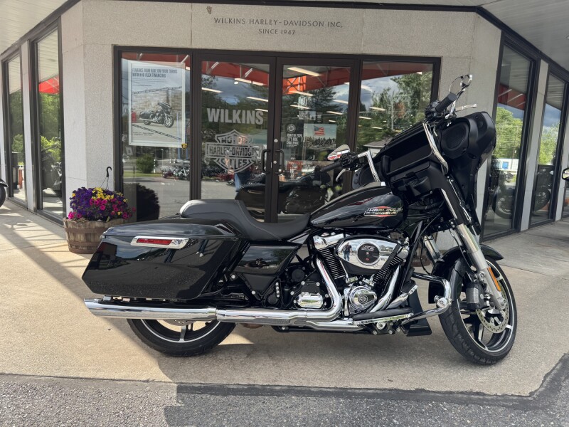 2024 HARLEY-DAVIDSON FLHX STREET GLIDE in vivid black