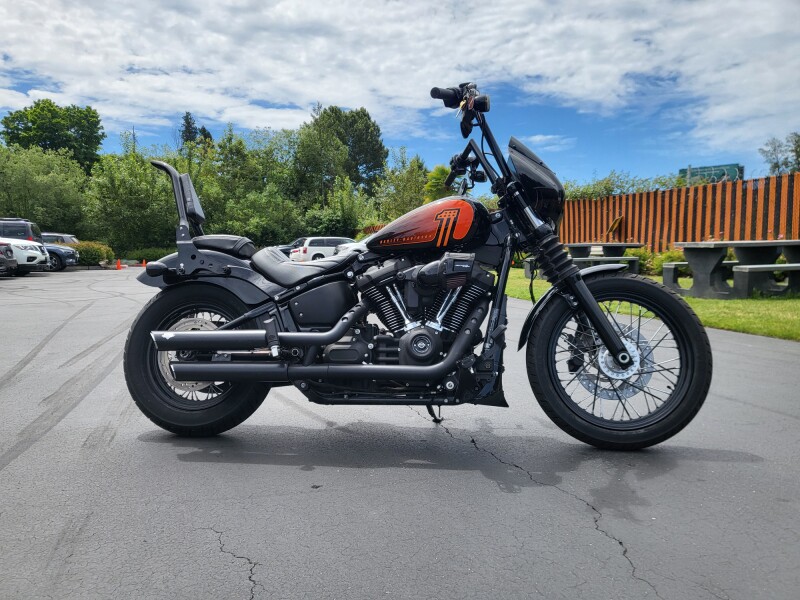 2021 Harley-Davidson® Street Bob® 114 Baja Orange