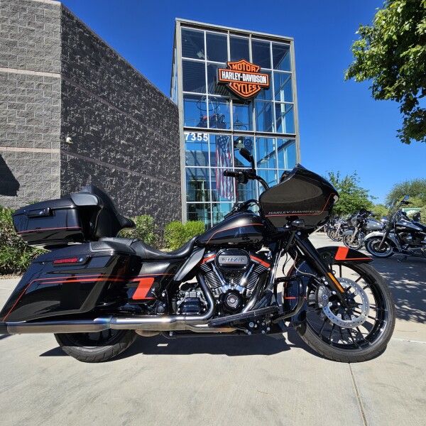 FLTRXSE 2018 CVO™ Road Glide®