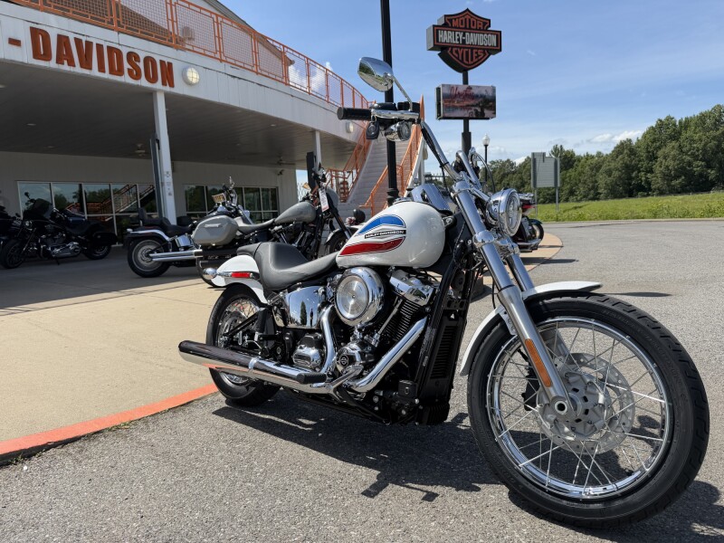 2026 Harley-Davidson® Super Glide® White Onyx Pearl