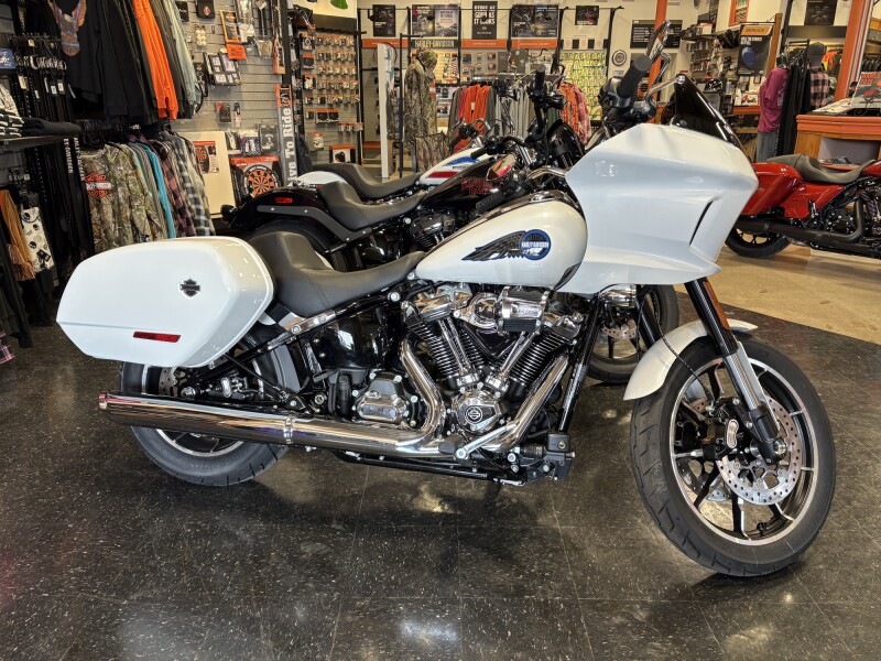 2026 Harley-Davidson® Low Rider® ST White Onyx Pearl Chrome Trim
