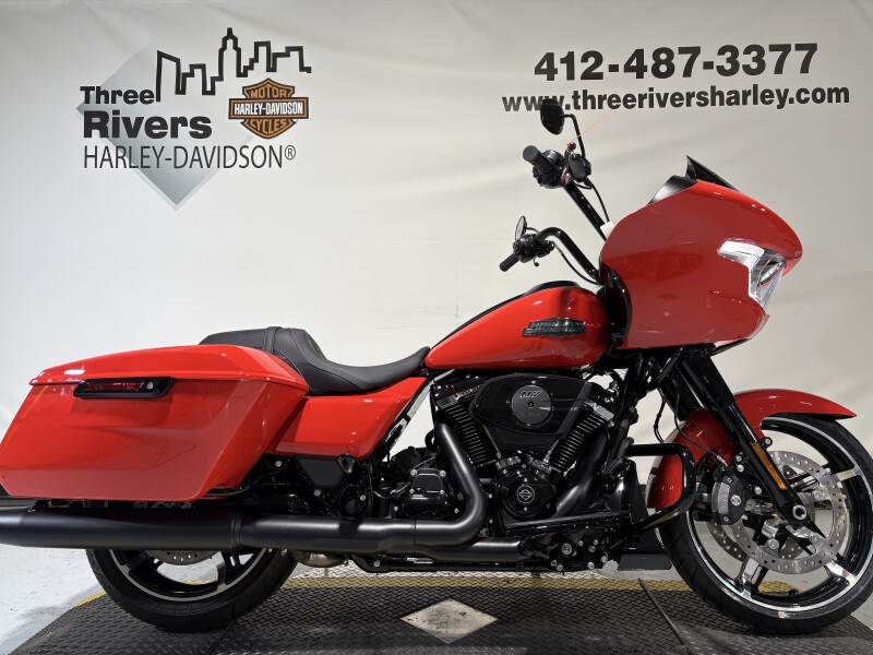 2026 Harley-Davidson® Road Glide® Blood Orange - Black