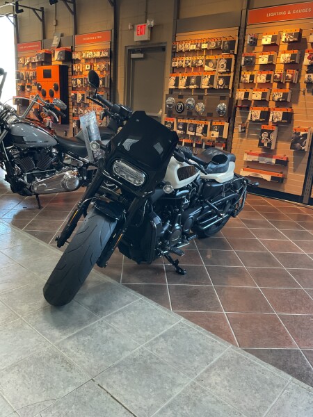 2023 Harley-Davidson® Sportster® S White Sand Pearl
