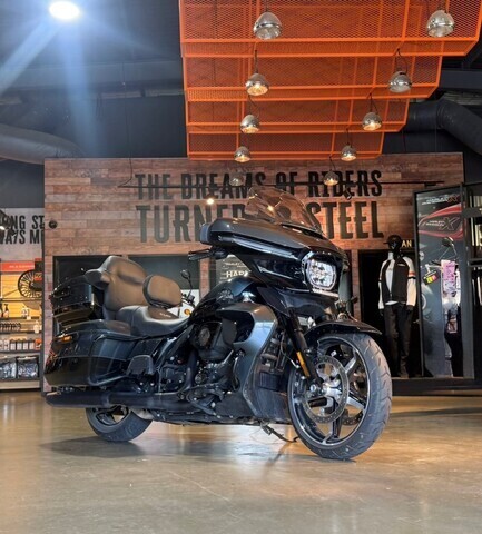 MY25 Harley-Davidson Touring Street Glide Ultra 117 w/ABS Cruise (FLHXU)