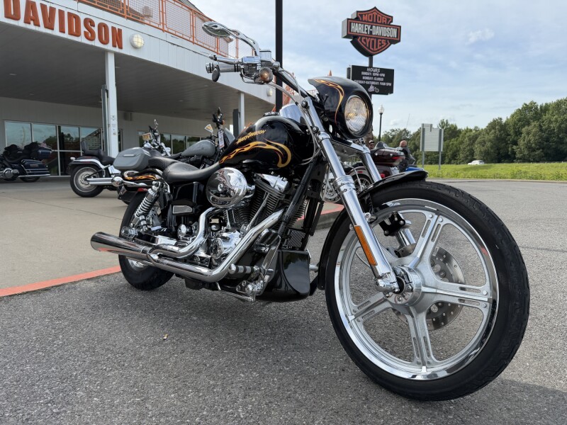 2002 Harley-Davidson® CVO Dyna Wide Glide 3 Black Flame