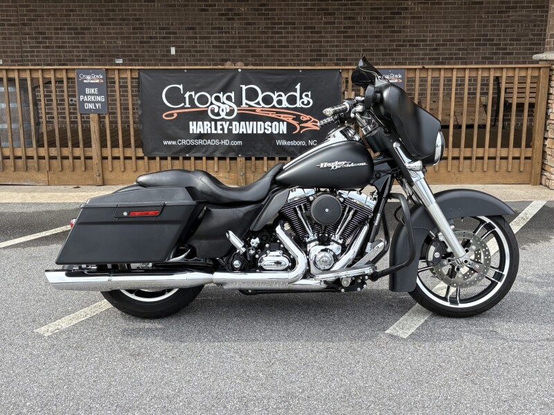 2010 Street Glide Black Denim