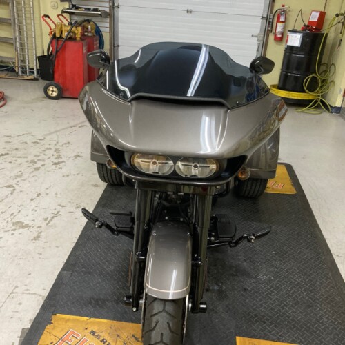 2023 Harley-Davidson® Road Glide® 3 Gray Haze - Black Finish FLTRT thumb 2