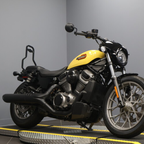 2023 Harley-Davidson® Nightster™ Special Industrial Yellow thumb 3