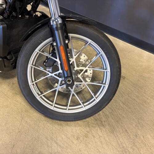 RH975S 2023 Nightster™ Special thumb 2