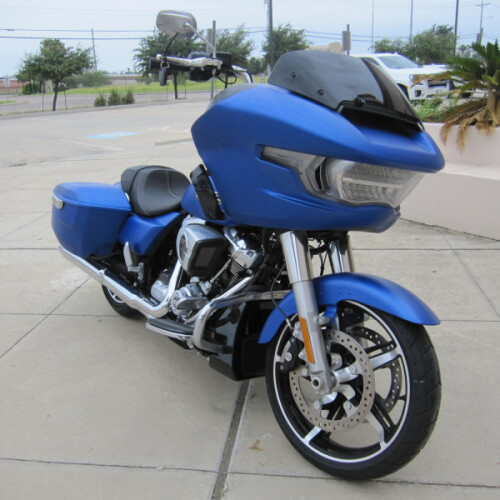2026 Harley-Davidson® Road Glide® Aurora Blue Denim Chrome Trim thumb 3
