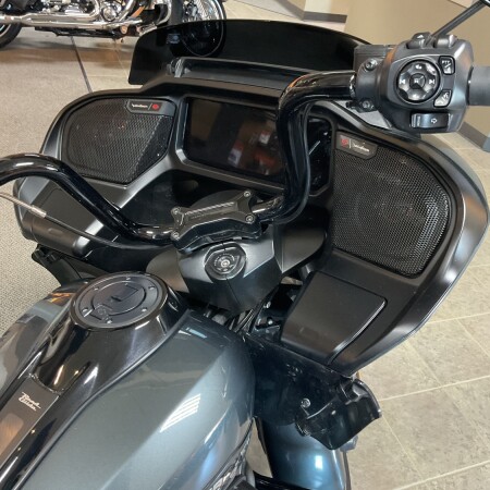 2025 Harley-Davidson® Road Glide® Iron Horse Metallic - Black Finish thumb 1