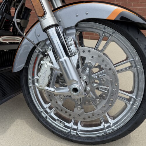 2026 Harley-Davidson® CVO Street Glide Torched Orange CVO Tri-Tone thumb 2