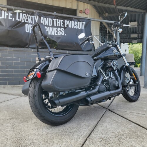 2016 Harley-Davidson® Street Bob® FXDB thumb 1