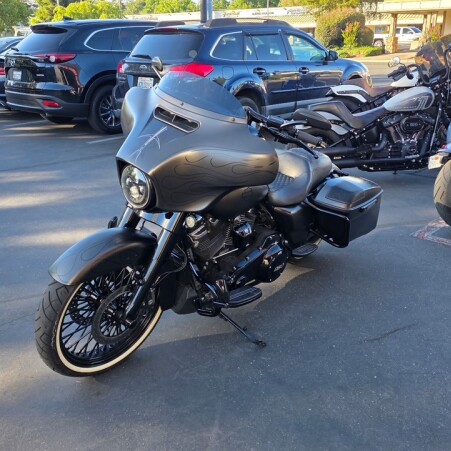 2020 Harley-Davidson® Street Glide® Special River Rock Gray Denim thumb 2