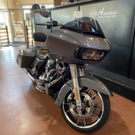 FLTRX 2021 Road Glide® thumb 2