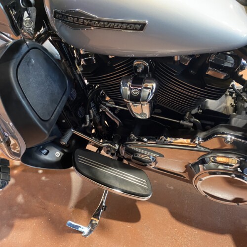 FLTRX 2023 Road Glide® thumb 0