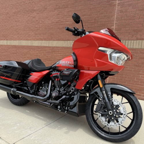 2026 Harley-Davidson® CVO Road Glide ST Citrus Heat Re-Entry thumb 3