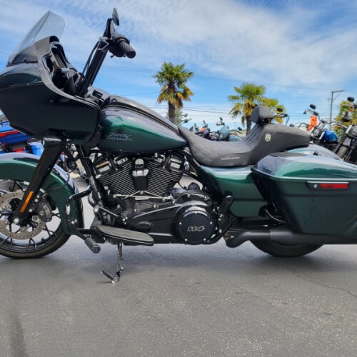 2021 Harley-Davidson® Road Glide® Special Snake Venom - Black Finish thumb 0